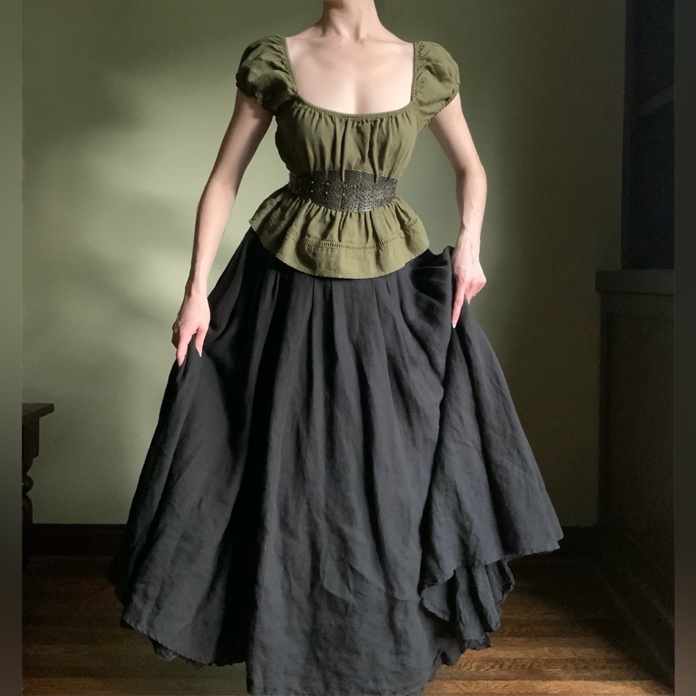 Olive Linen Milkmaid Top, Peasant Style Top with Puff Sleeves, Rustic Tavern - Picture 2 of 7